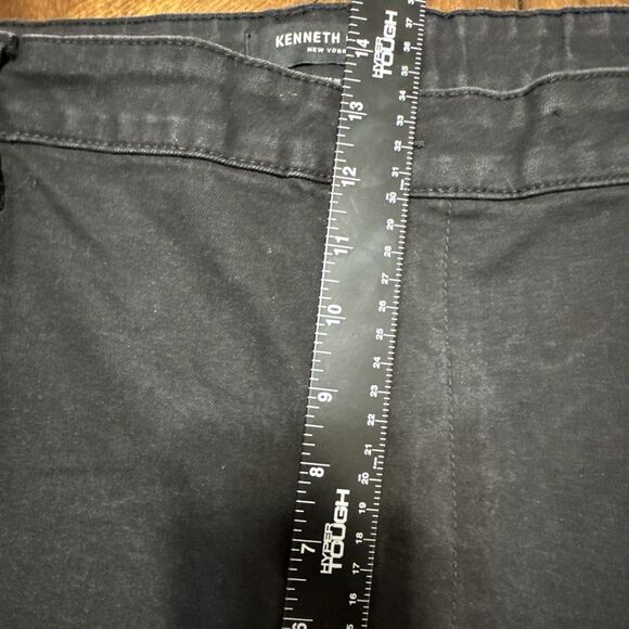 Kenneth Cole Men’s 44x34 Black Tapered Fit Stretch Denim Jeans - Picture 5 of 8